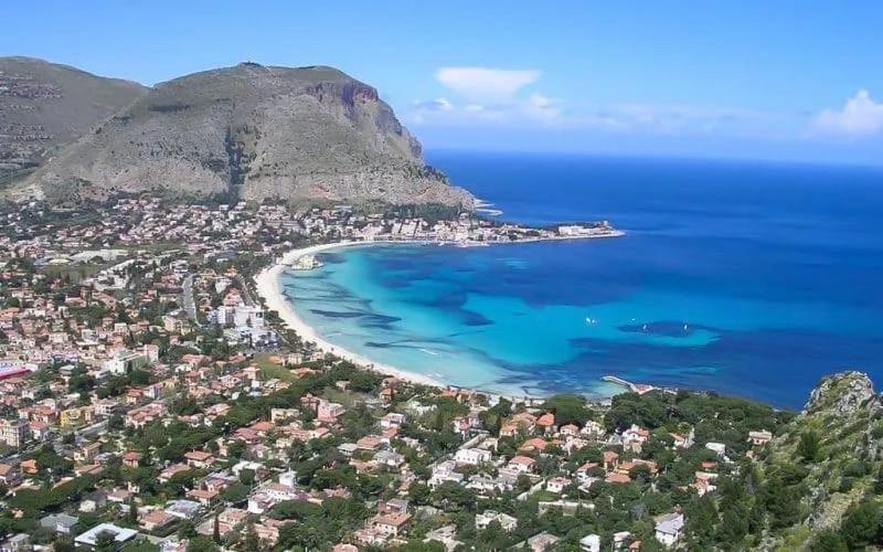 Casa Mandorlo A Mondello Apartment Екстериор снимка